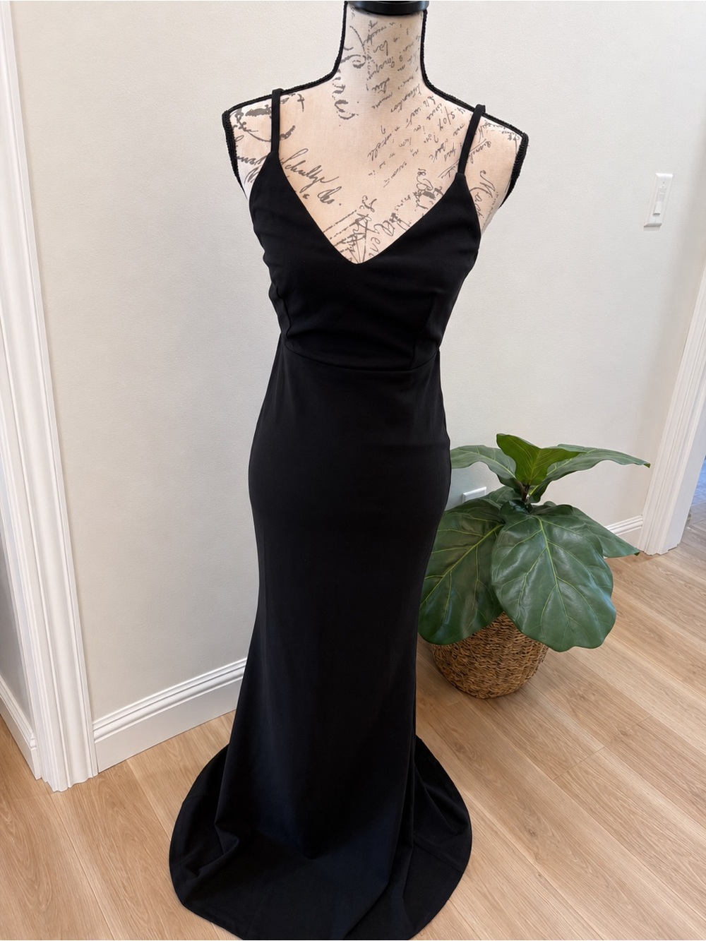Lulus Black Mermaid Maxi Dress Small Open Back Formal Evening Elegant Minimal